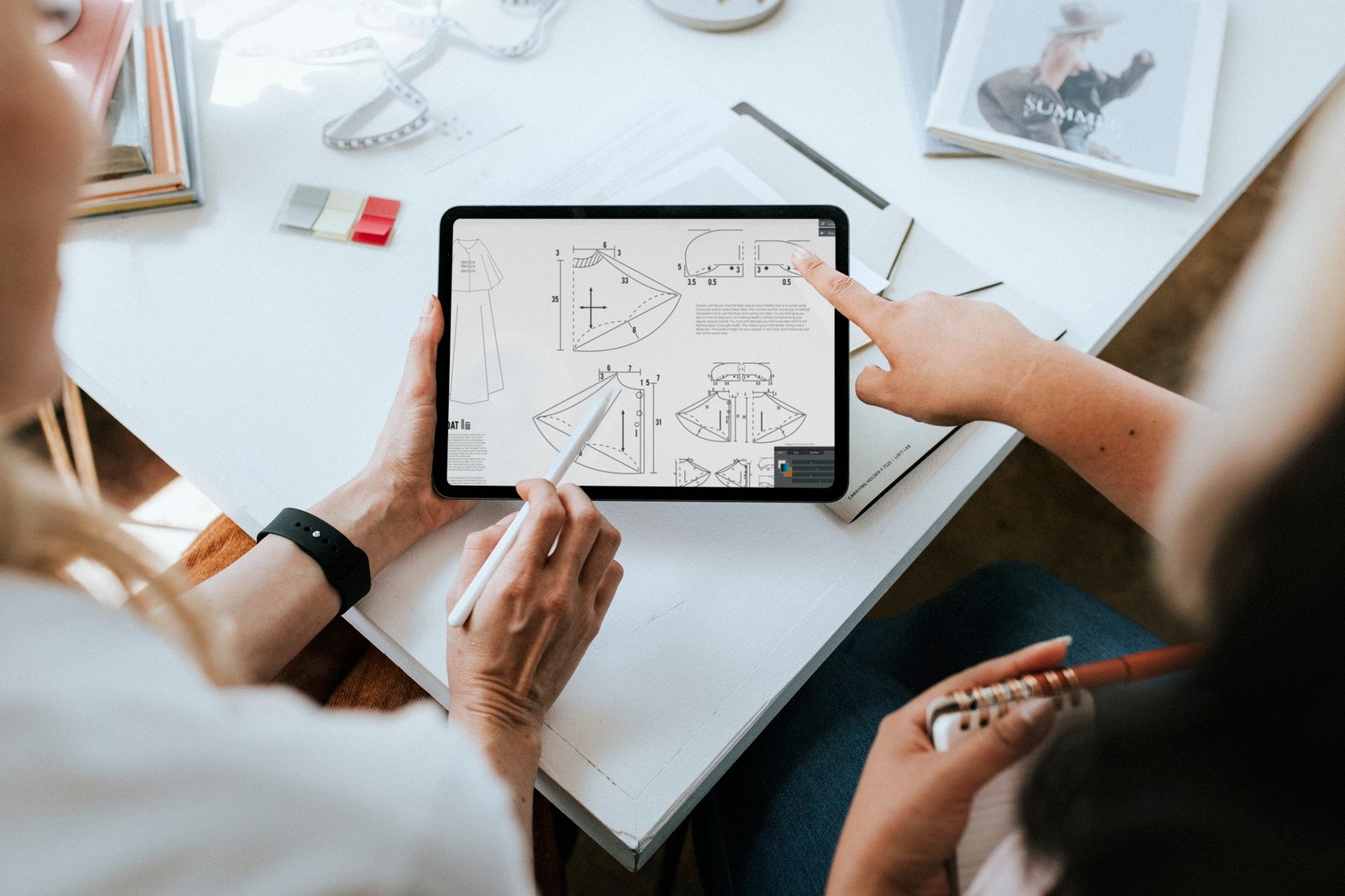 fashion-designer-drawing-on-tablet.jpg